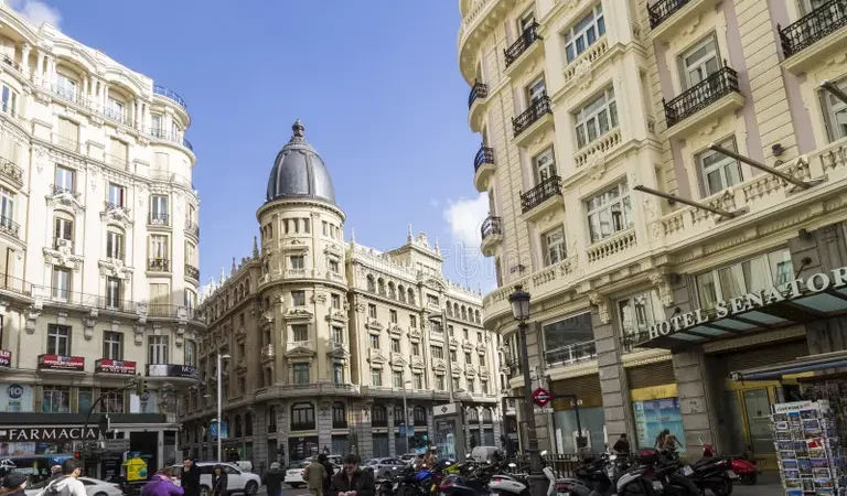 Madrid Public Transport Guide 2026: Metro, Buses, and Travel Cards