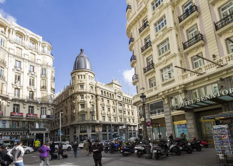Madrid Public Transport Guide 2026: Metro, Buses, and Travel Cards