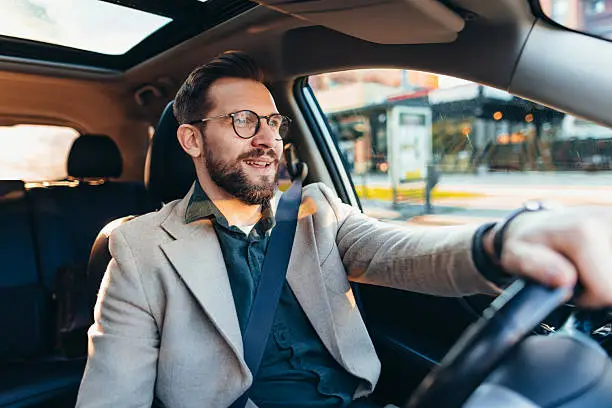 Pass the Spain Driving Theory Test in Your Language: TeoriaPass Guide